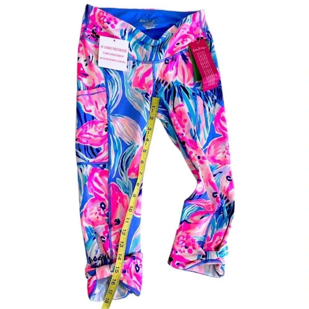 New Lilly Pulitzer Tropical Cropped Leggings Women’s XS Fara Weekender Luxletic